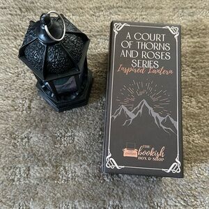 Unused Lantern inspired by Velaris in ACOTAR